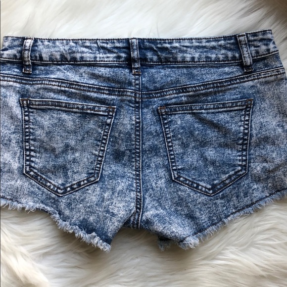 Jean Shorts - Picture 5 of 5
